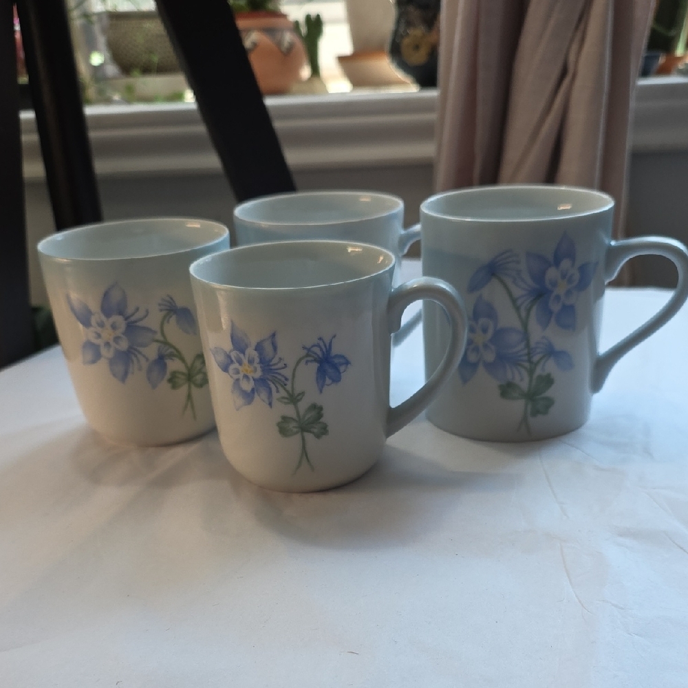 Hand Painted Sue Black Porcelain Mug Set For Benham's Bear Creek Store Ouray, CO